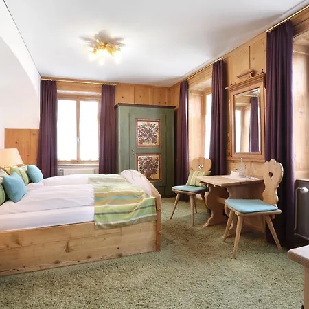 Hotel Posta Veglia 3*
